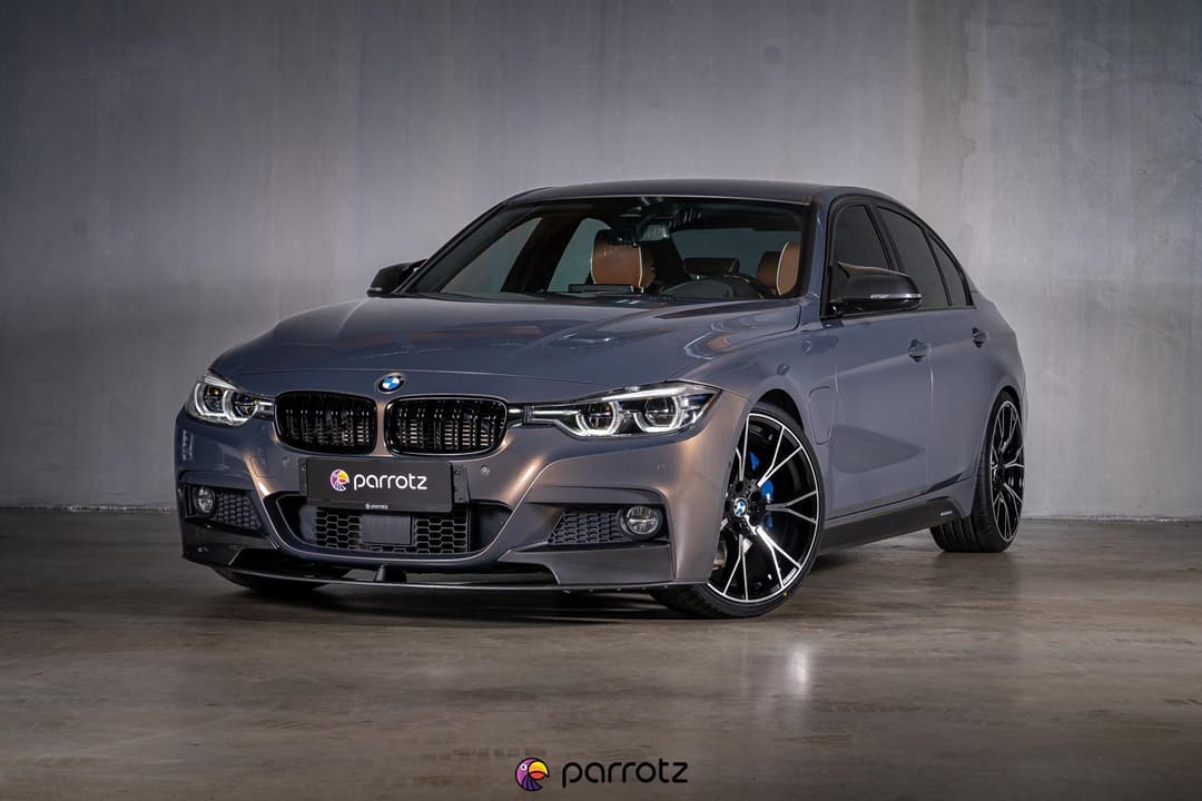 BMW 330