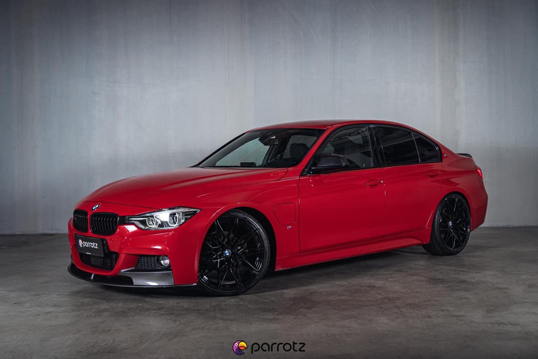 BMW 330