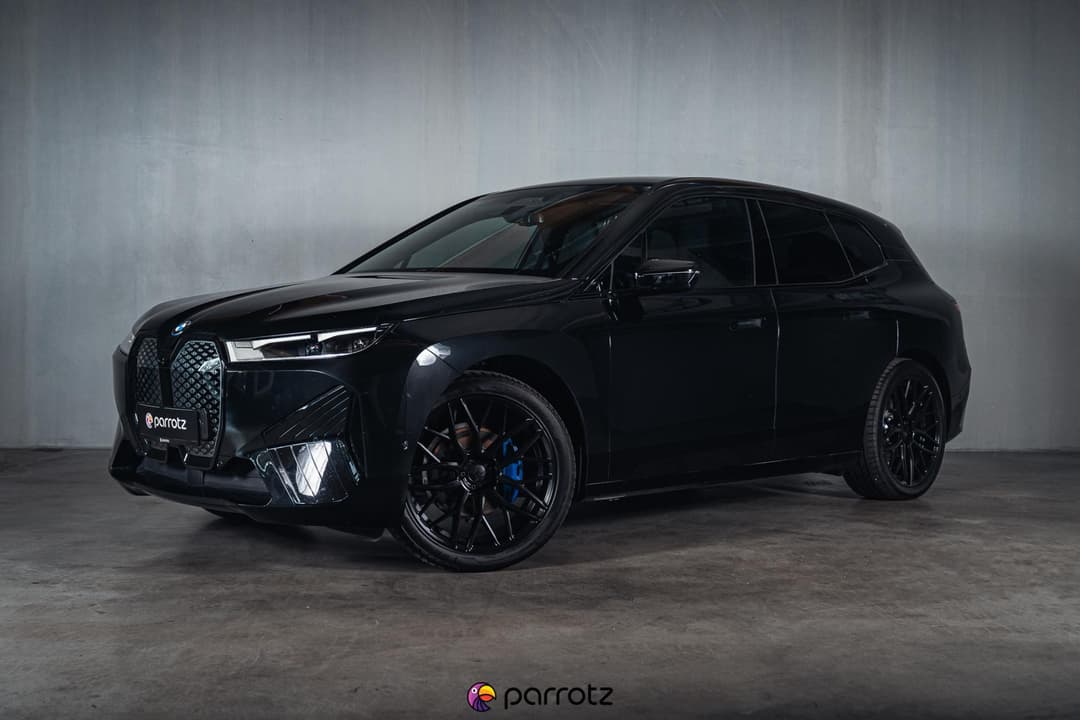 BMW iX