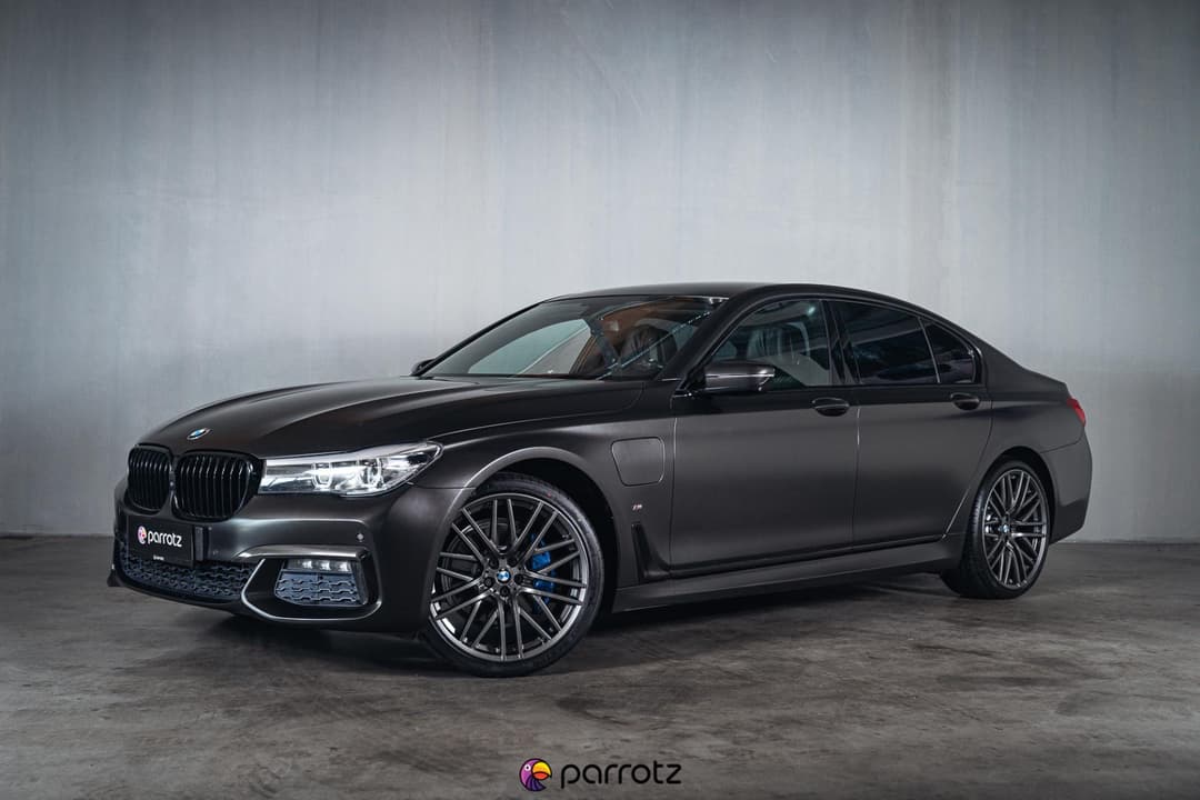 BMW 740