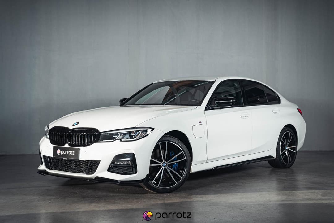 BMW 330