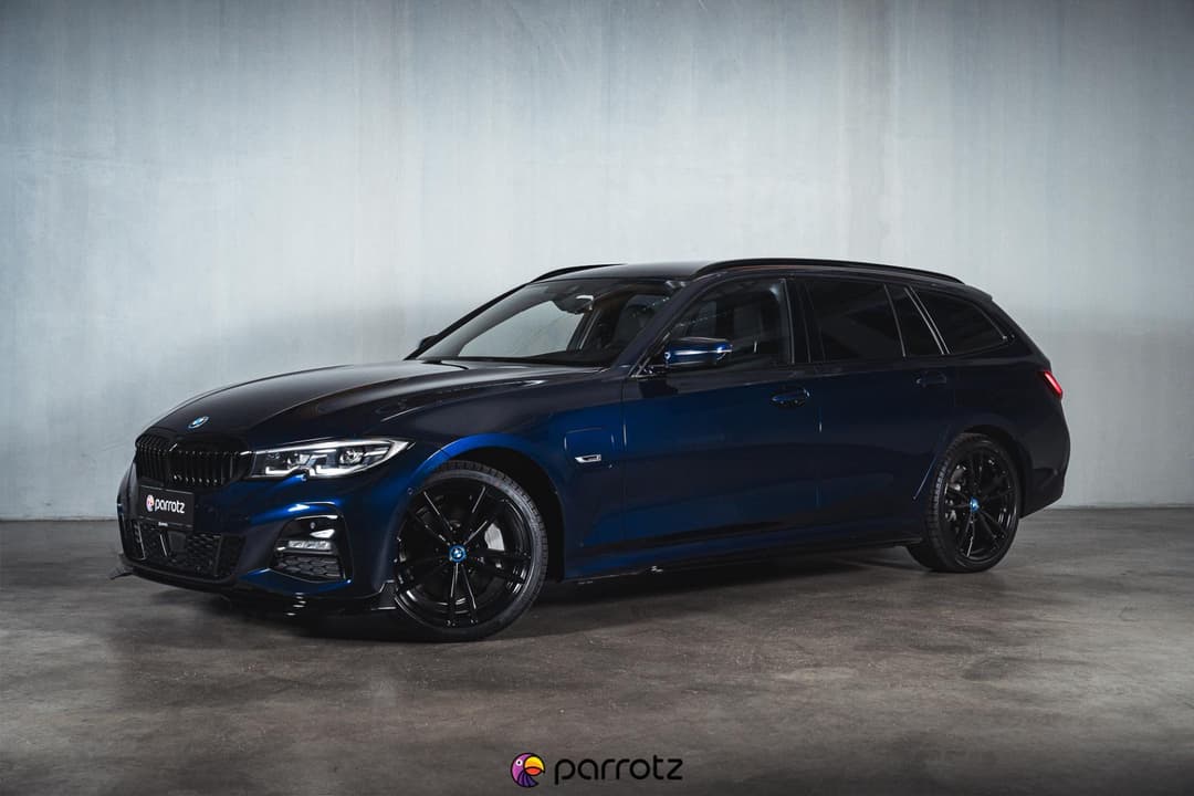 BMW 330