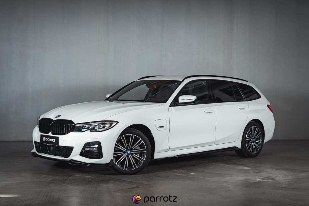 BMW 330