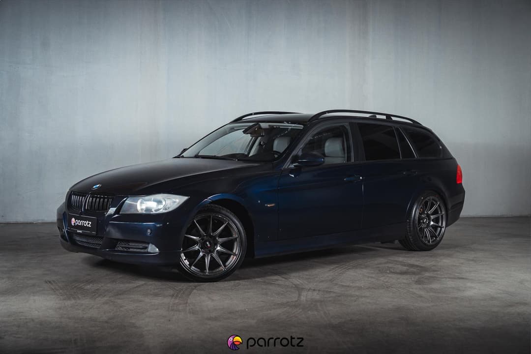 BMW 320