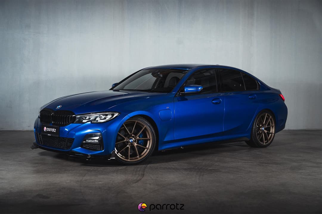 BMW 330
