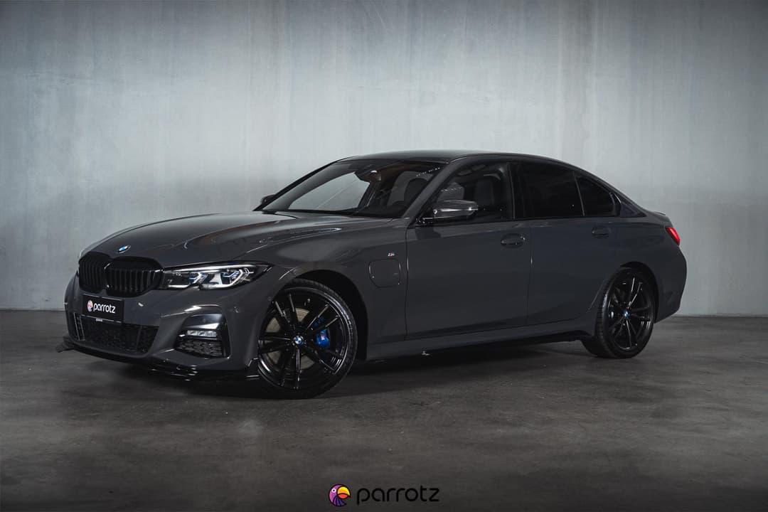 BMW 330