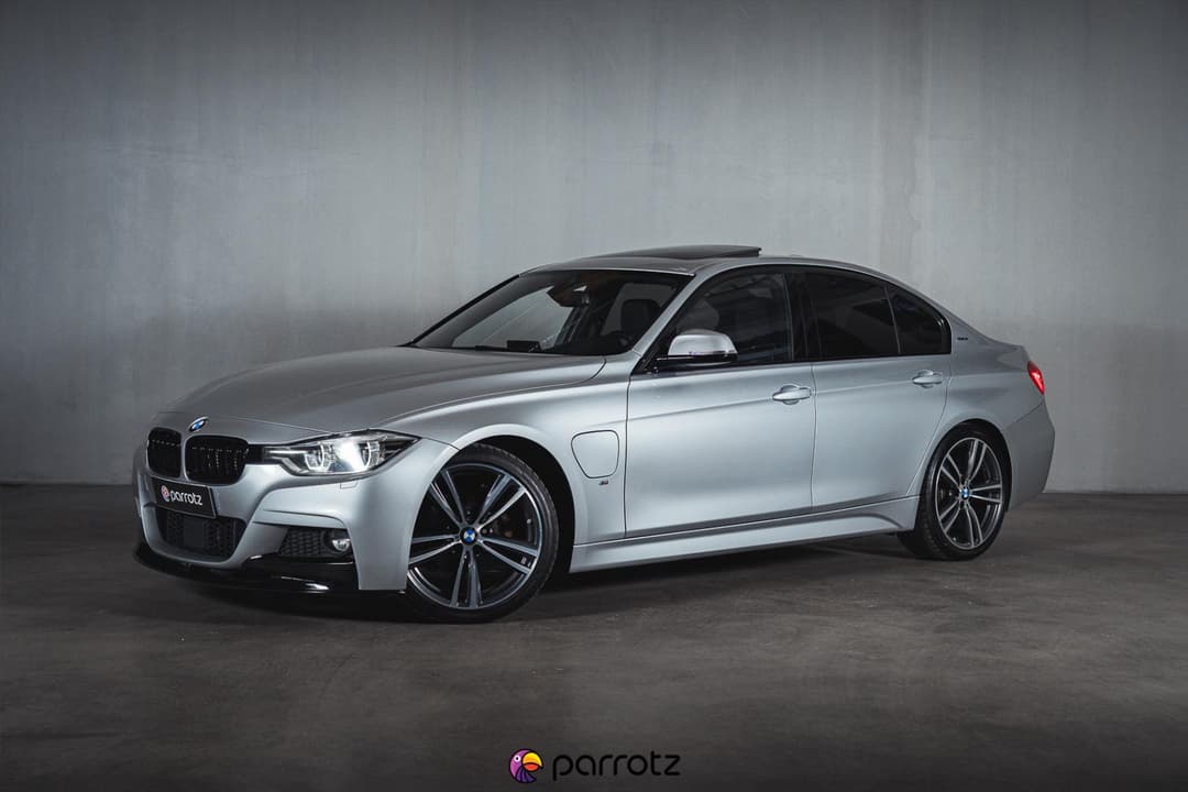 BMW 330