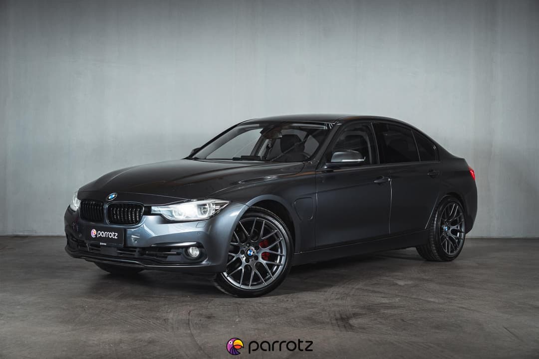 BMW 330