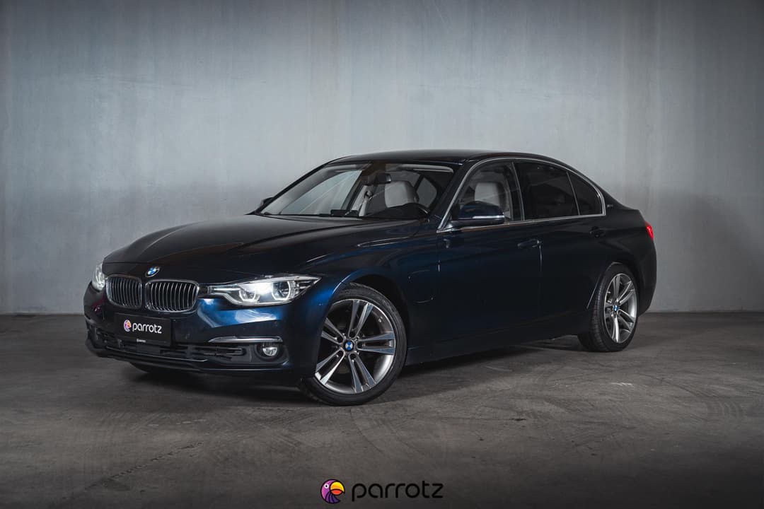 BMW 330