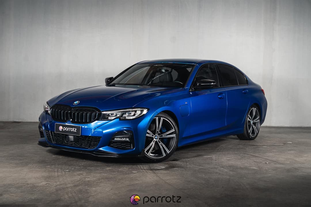 BMW 330