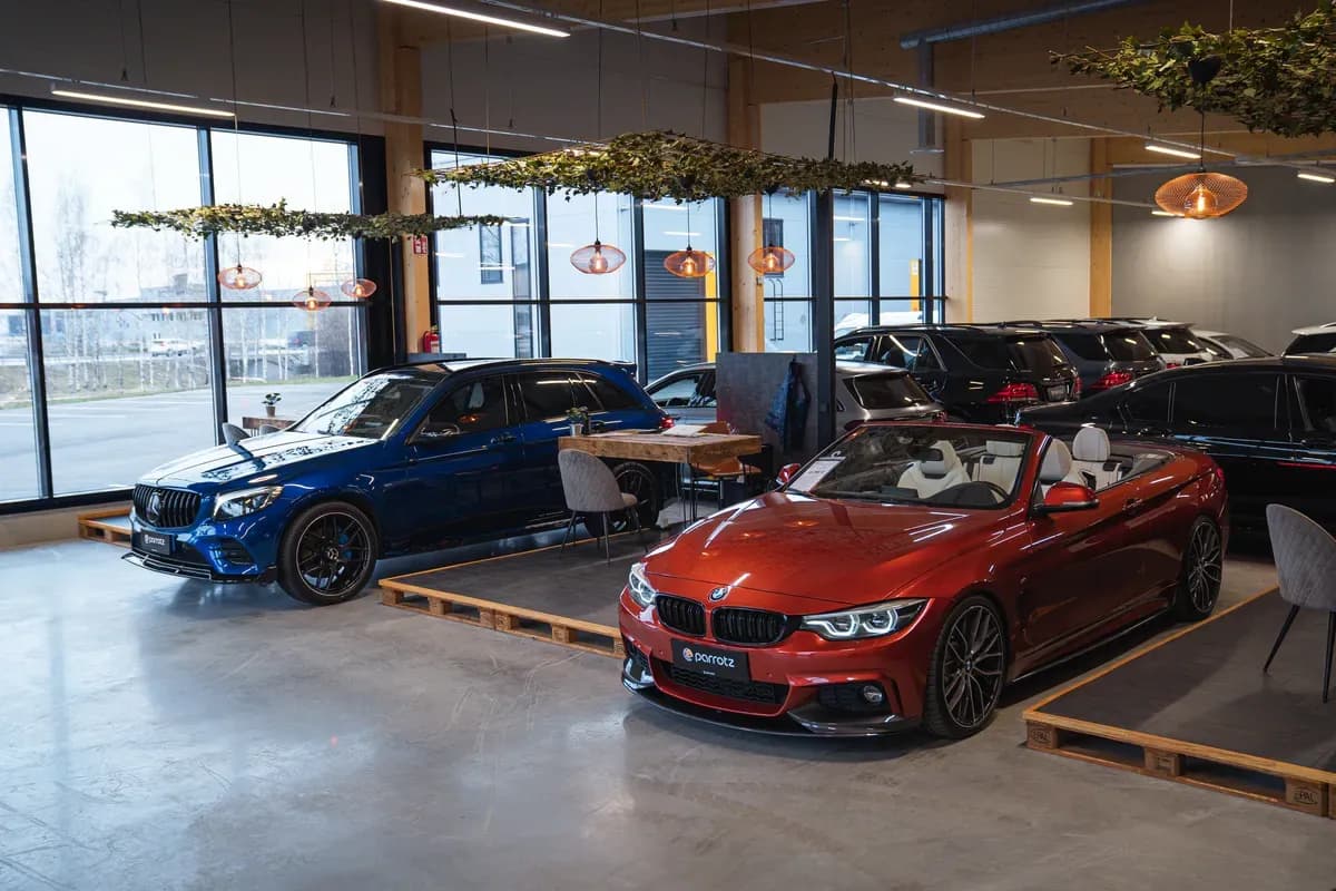 parrotz showroom